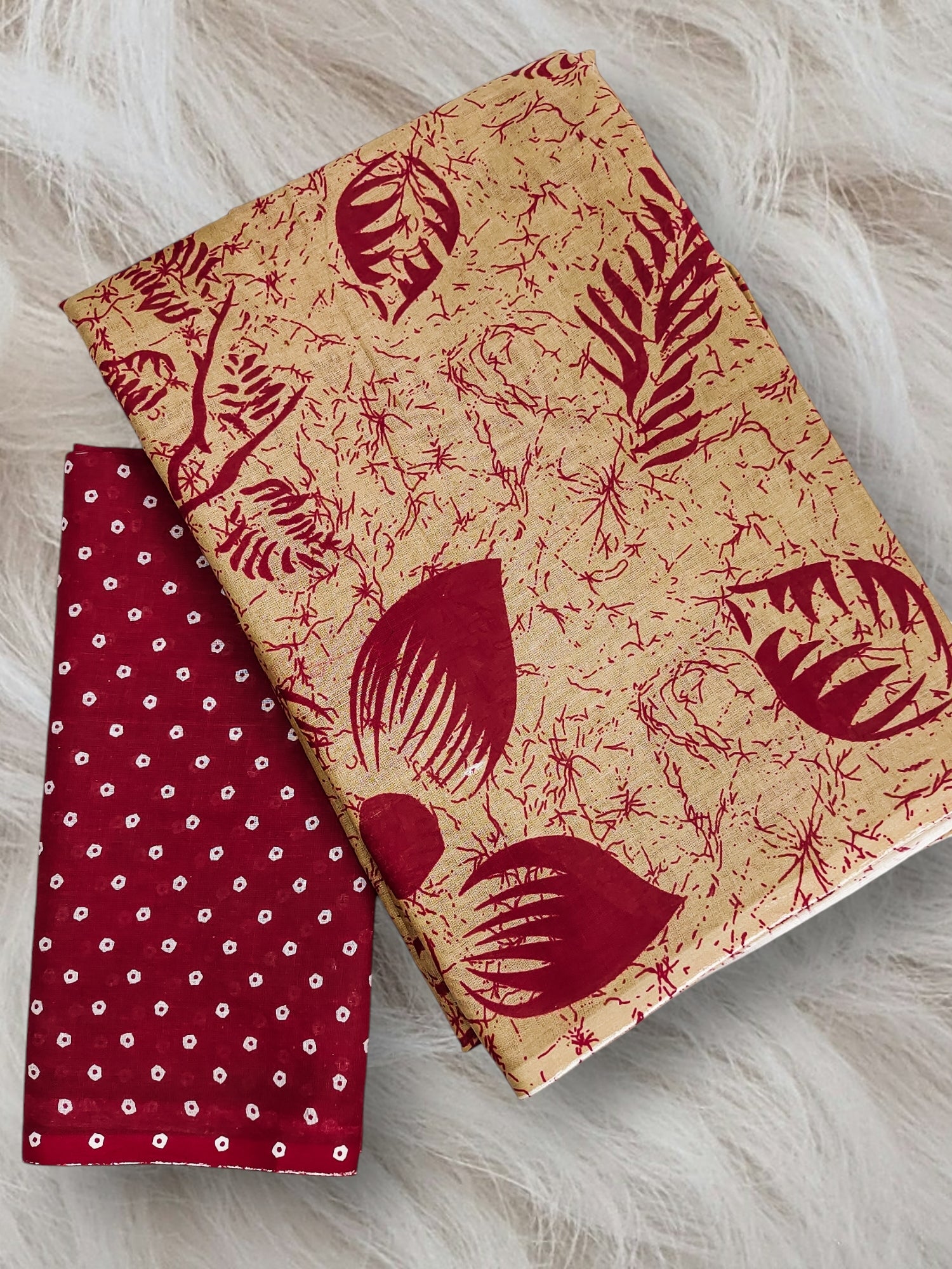 AKRUTI PURE MULMUL COTTON FLORAL STYLE HAND BLOCK PRINTD BEIGE WITH MAROON SAREE