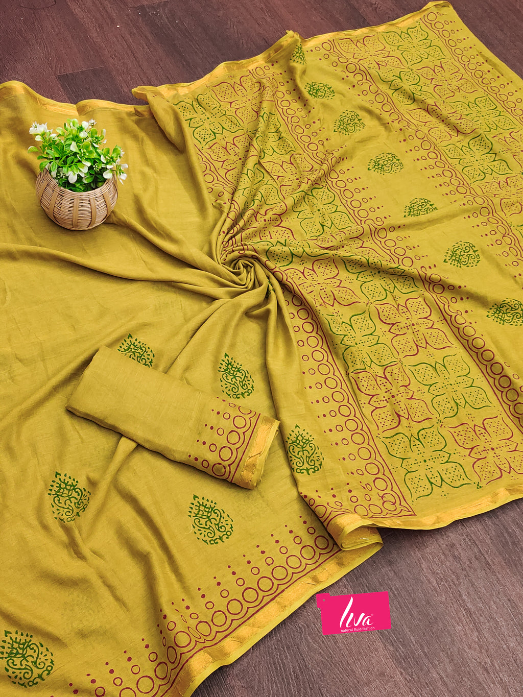 HAND BLOCK7 SOFT MASLIN COTTON WITH HEVY ZARI BODAR MEHANDI GREEN SAREE