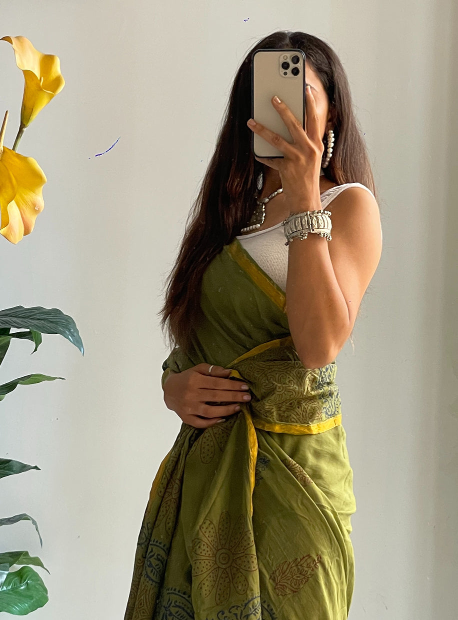 HAND BLOCK9 SOFT MASLIN COTTON WITH HEVY ZARI BODAR GREEN SAREE