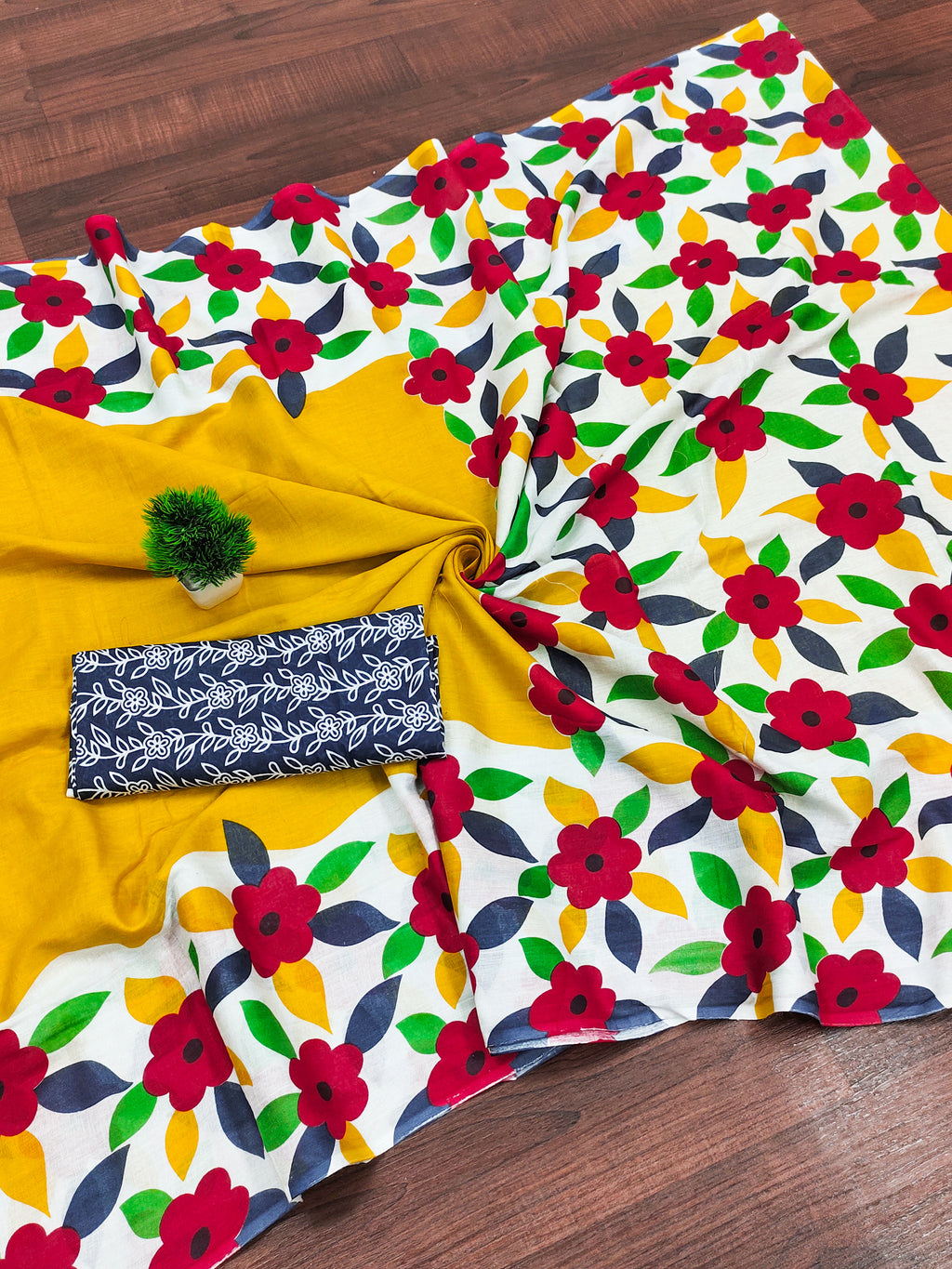 NIRUPA PURE MULMUL COTTON FLORAL PRINTED BLOCK PRINTD YELLOW SAREE