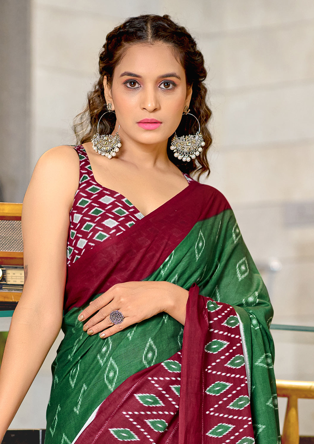 PREMWATHI PURE MULMUL COTTON IKKAT POCHAMPALLY HAND PRINTED BOTTAL GREEN SAREE