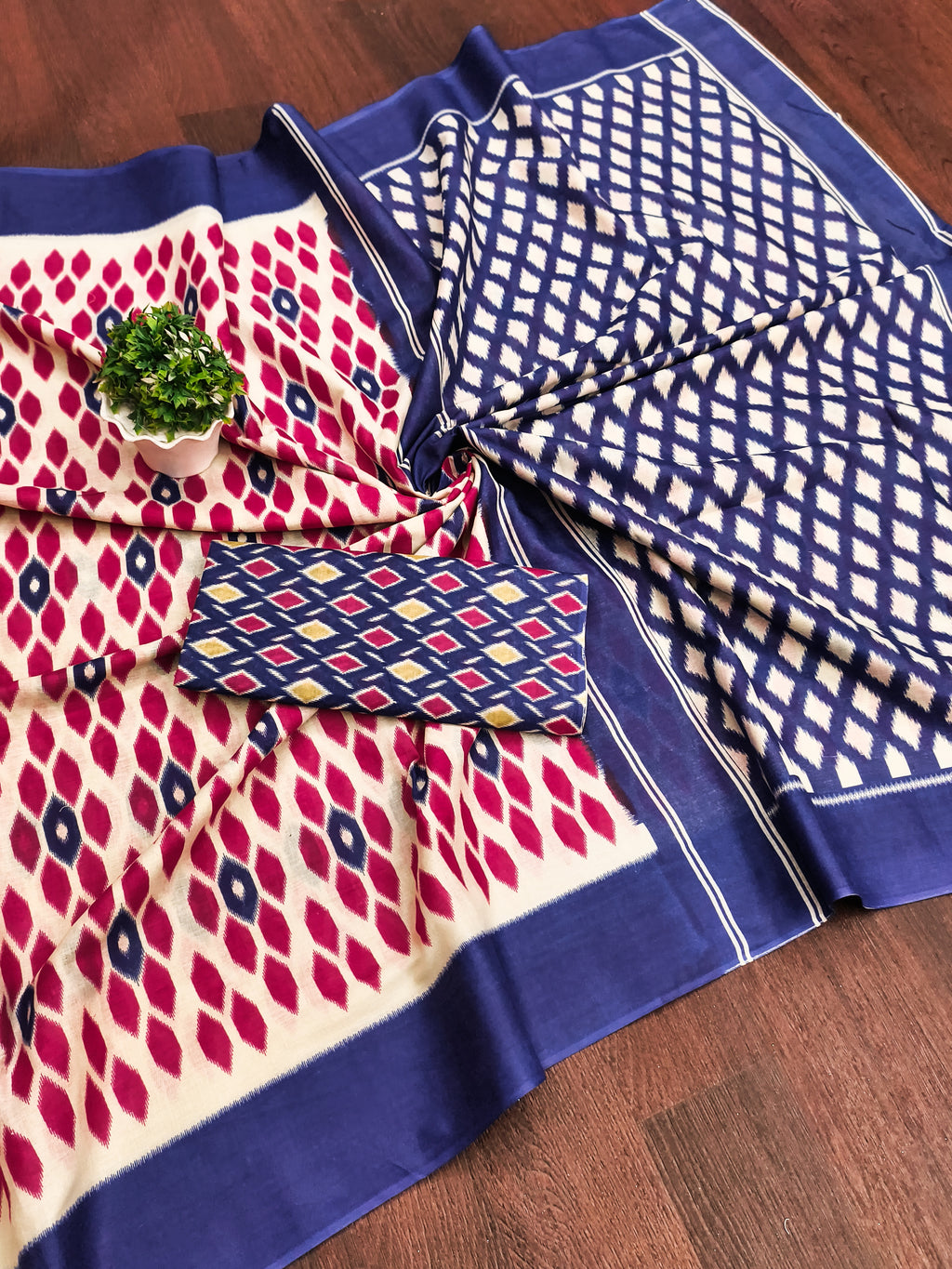 PRIYALAXMI PURE MULMUL COTTON IKKAT PRINTD PINK AND BLUE SAREE