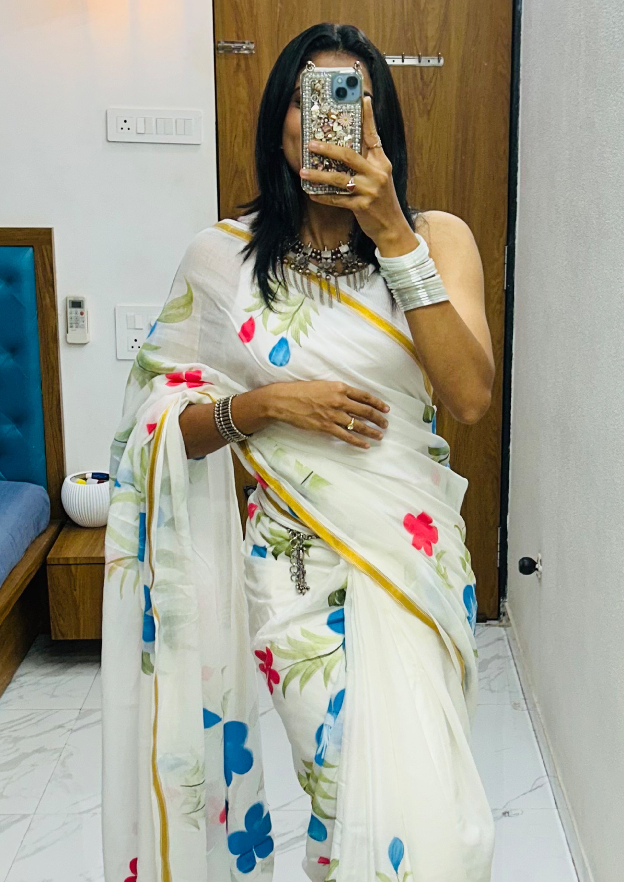 SELFI25 SOFT MASLIN COTTON WITH HEVY ZARI BODAR WHITE SAREE