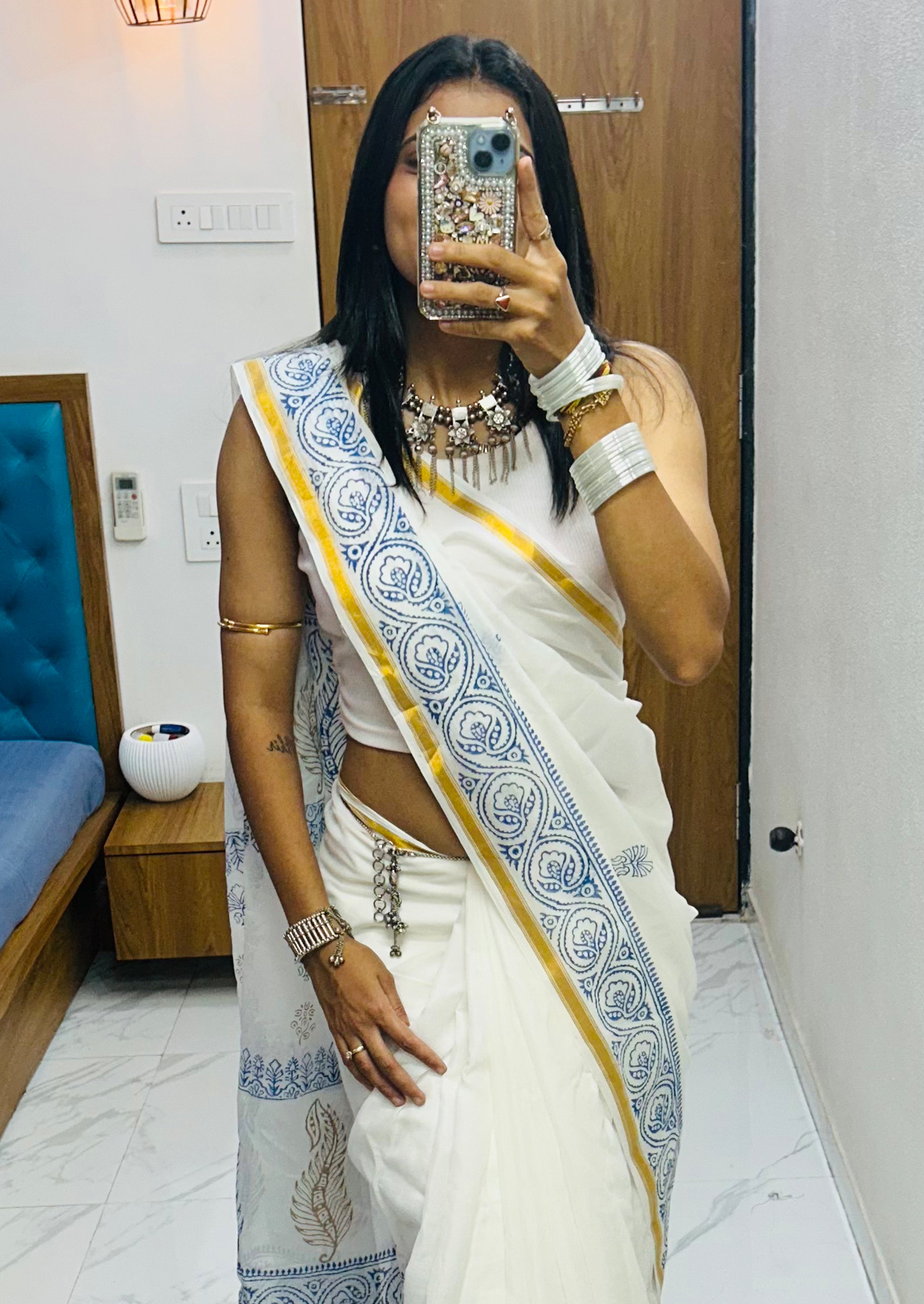 SELFI26 SOFT MASLIN COTTON WITH HEVY ZARI BODAR WHITE SAREE