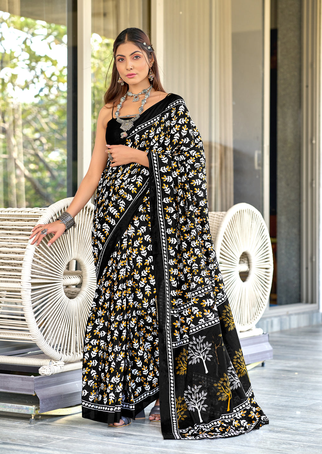 TAAPTI PURE MULMUL COTTON HAND PRINTD BLACK SAREE
