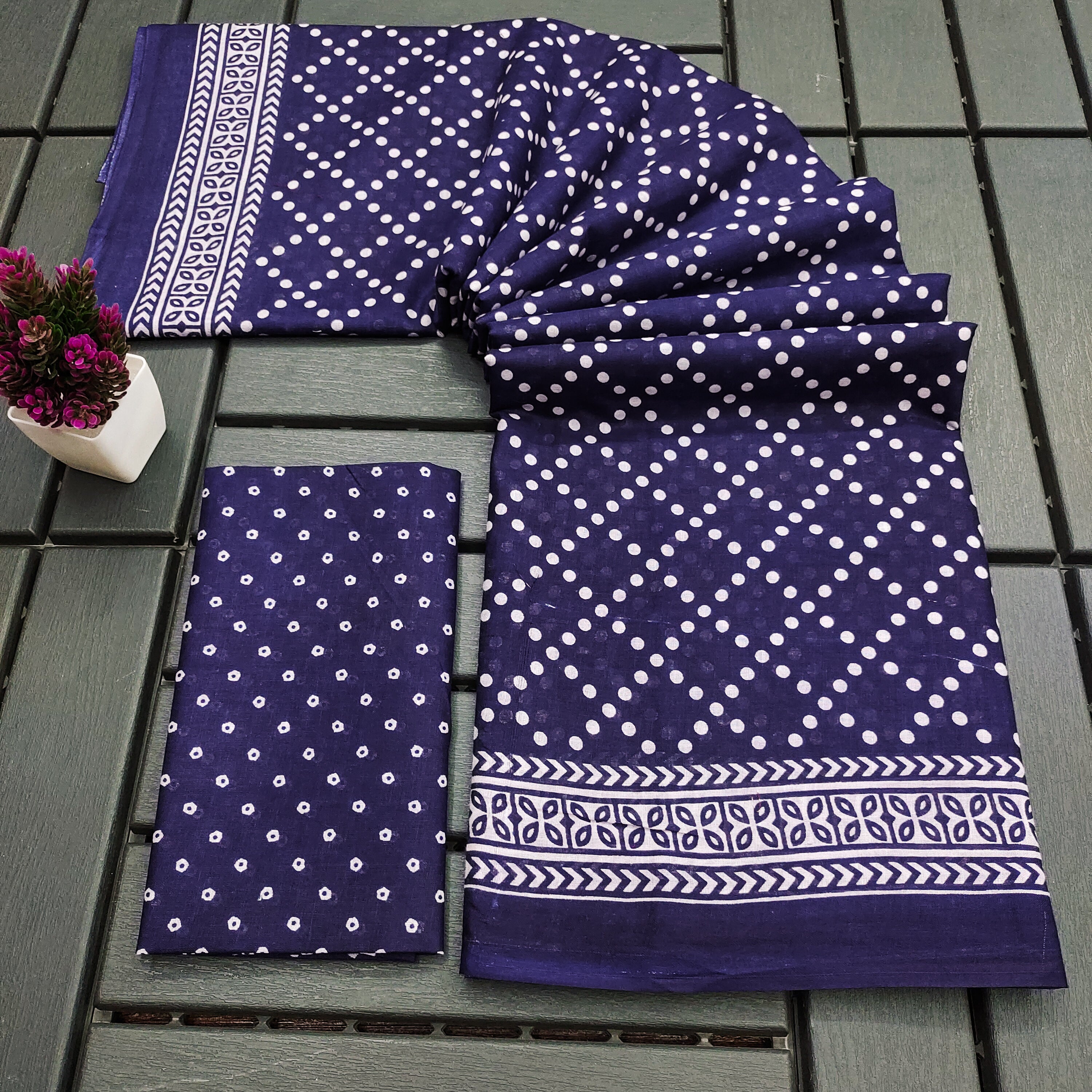 VICTORIYA PURE MULMUL COTTON HAND BANDHANI BLOCK PRINT BLUE SAREE