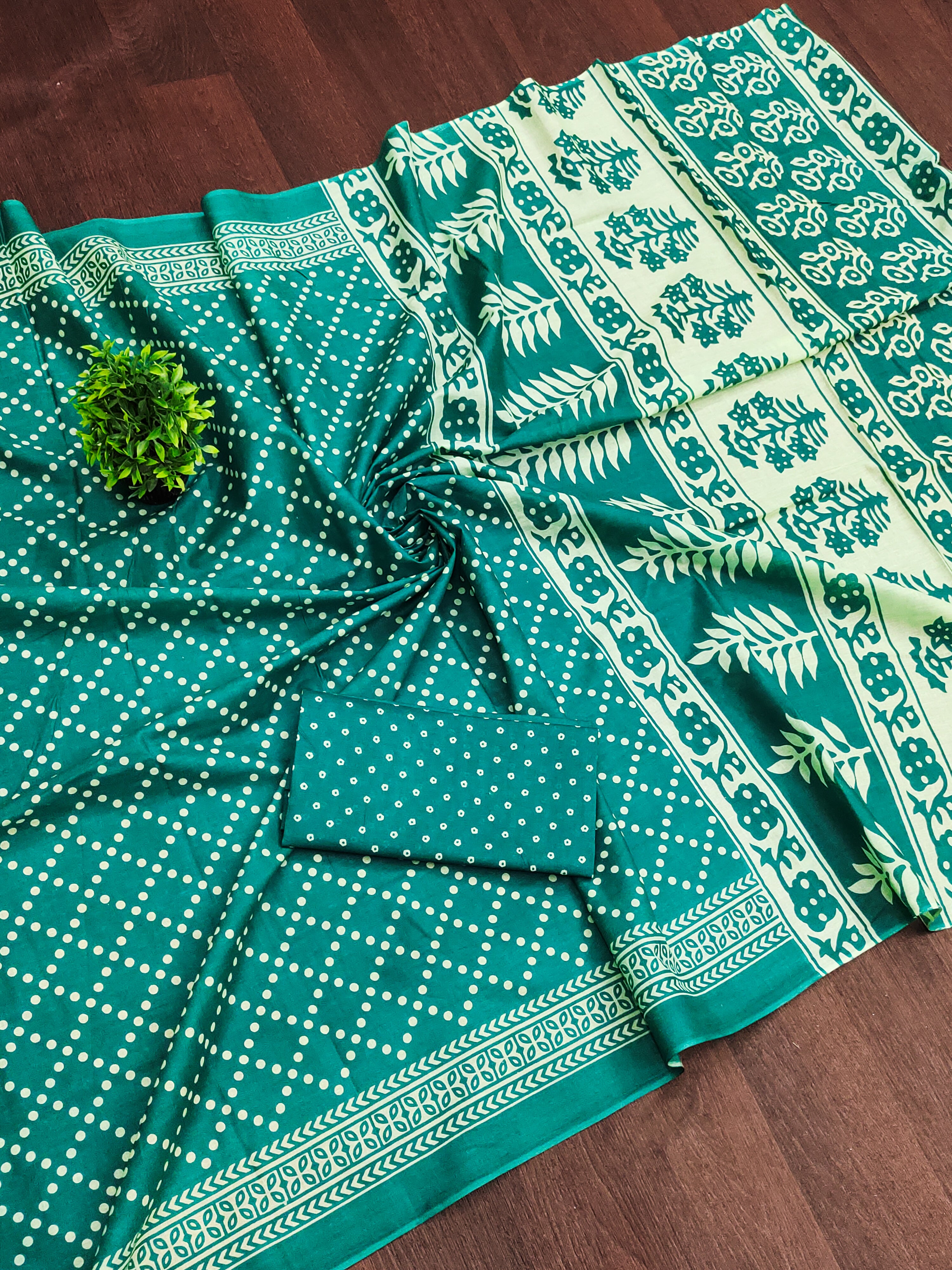 VICTORIYA PURE MULMUL COTTON HAND BANDHANI BLOCK PRINT TEAL GREEN SAREE