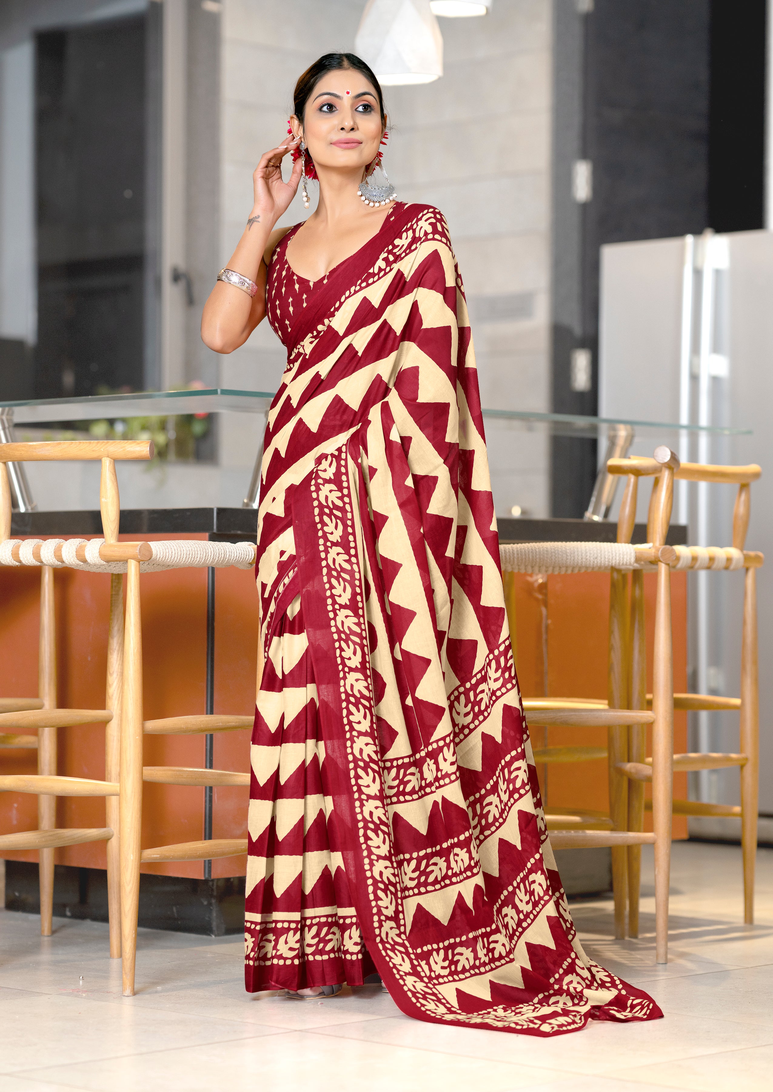 VIHAANA PURE MULMUL COTTON ZIGZAG HAND BLOCK PRINTED RED SAREE