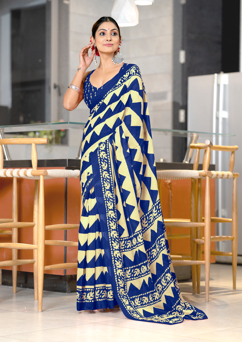 VIHAANA PURE MULMUL COTTON ZIGZAG HAND BLOCK PRINTED ROYAL BLUE SAREE