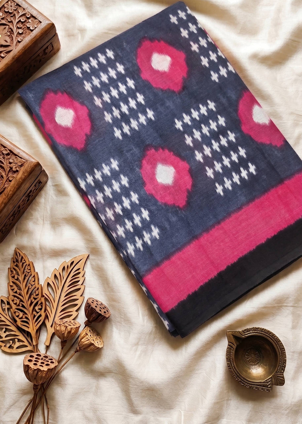 PREMIUM IKAT PRINT MULMUL SOFT COTTON BLEND GREY SAREE WITH BLOUSE