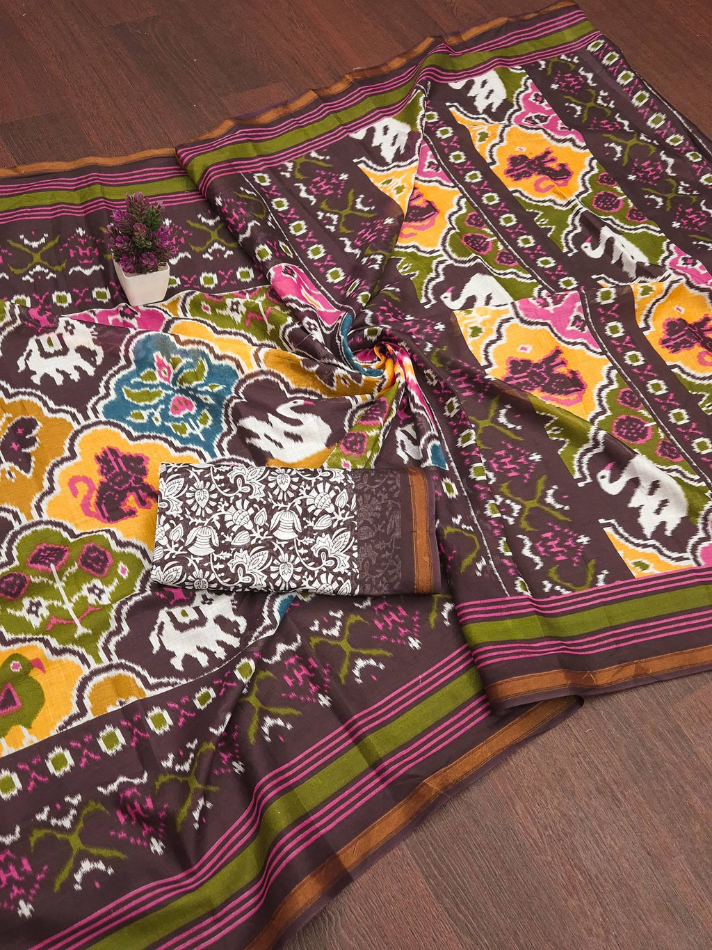 MULMUL SOFT MASLIN COTTON WITH HEVY ZARI BODAR PURPLE SAREE WITH BLOUSE