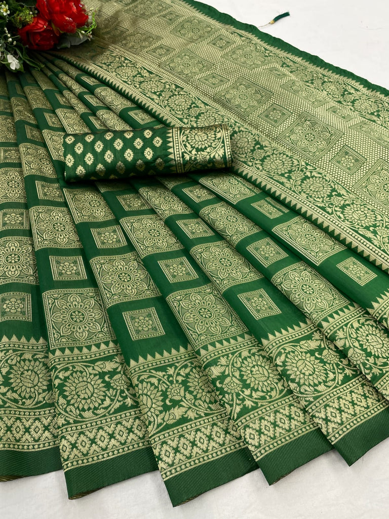 Soft Lichi Silk Beautiful Rich Pallu with Latkan